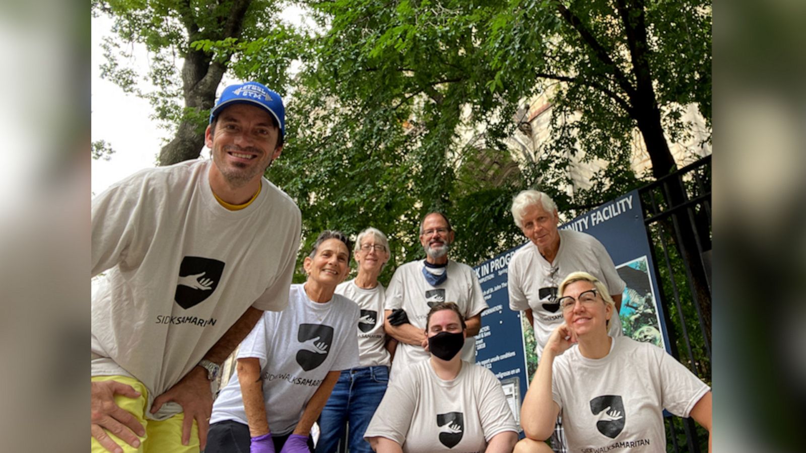 VIDEO: Sidewalk Samaritan, the group of volunteers helping NYC’s homeless