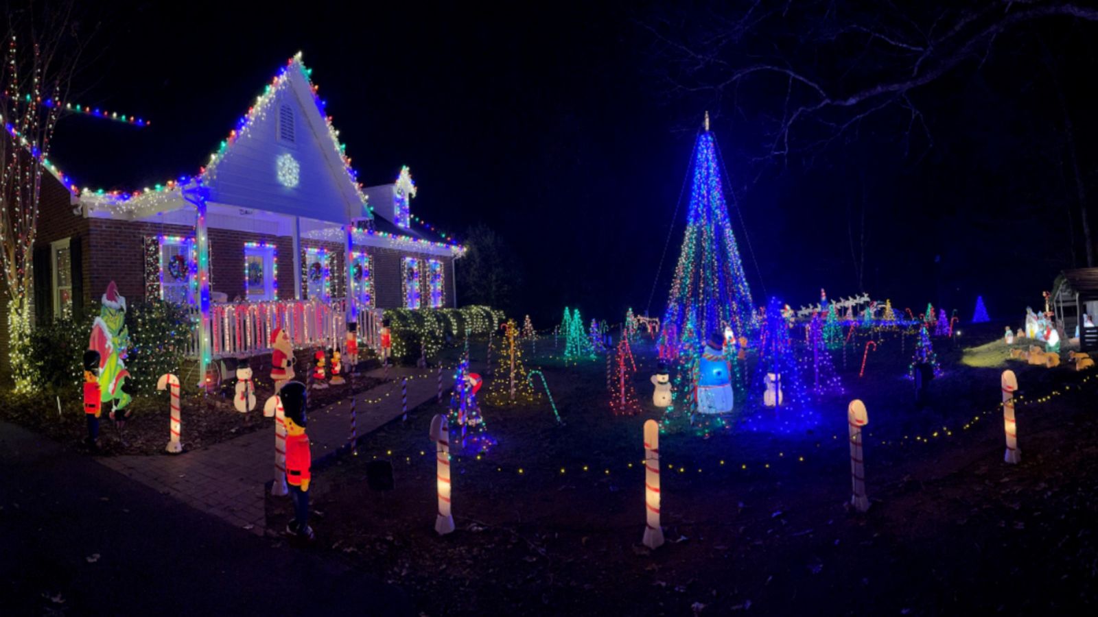 VIDEO: Make-A-Wish creates magical Christmas light display for 6-year-old fighting Leukemia