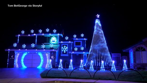 Life Size Srar Trek Christmas Light On Fron Yard In Ca 2022 Christmas News & Videos - Abc News