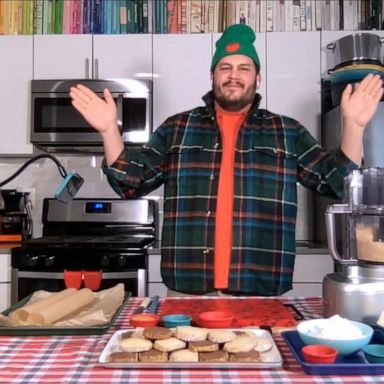 VIDEO: Food blogger makes ‘The Family Stone’-inspired sugar cookies