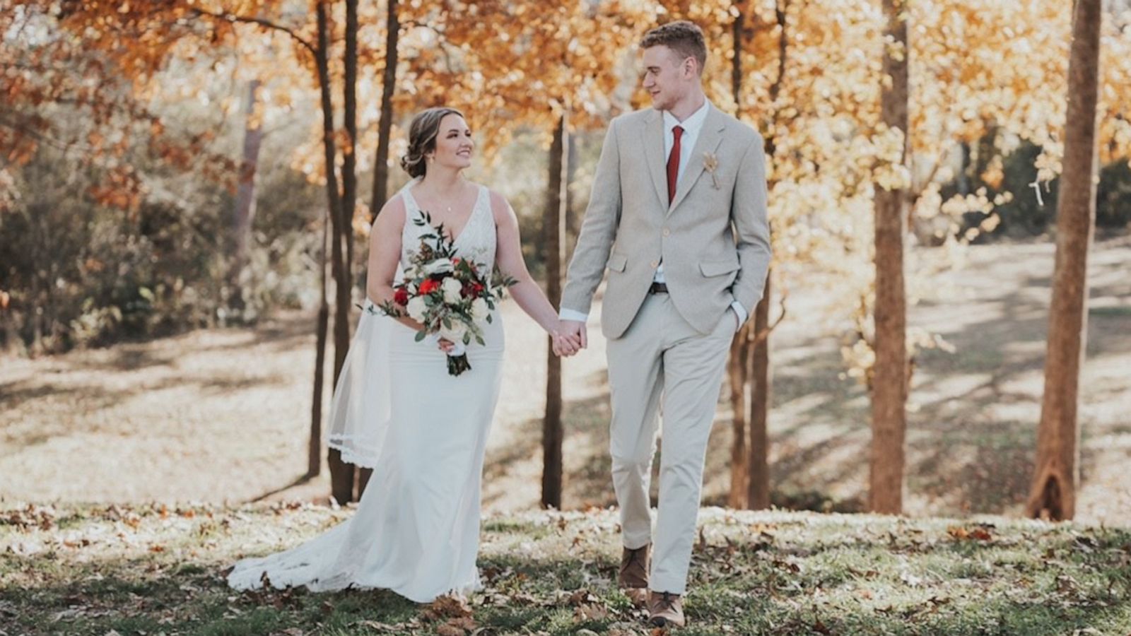 VIDEO: Woman signs wedding vows for groom’s parents who are deaf