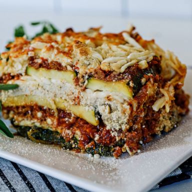 VIDEO: Make a healthy plant-based zucchini lasagna with Alicia Witt