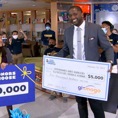 VIDEO: ‘GMA’ surprises Baltimore teacher tackling tech divide and helping students succeed