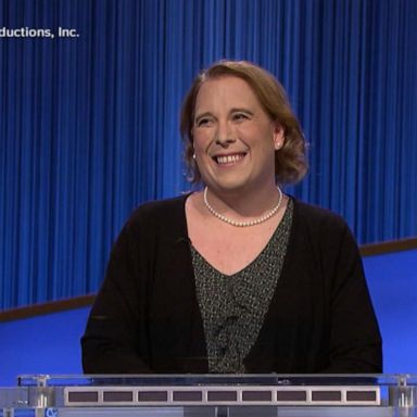 VIDEO: Amy Schneider breaks record for third most wins in 'Jeopardy!' history