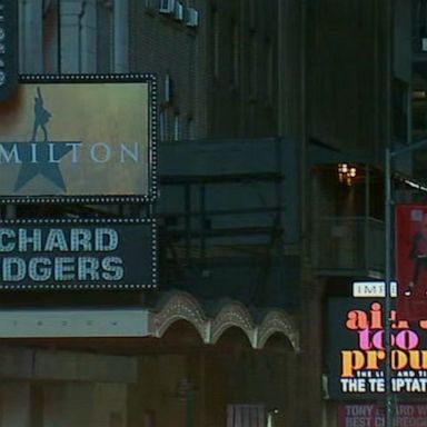 VIDEO: Broadway theaters dim lights in memory of Sidney Poitier 