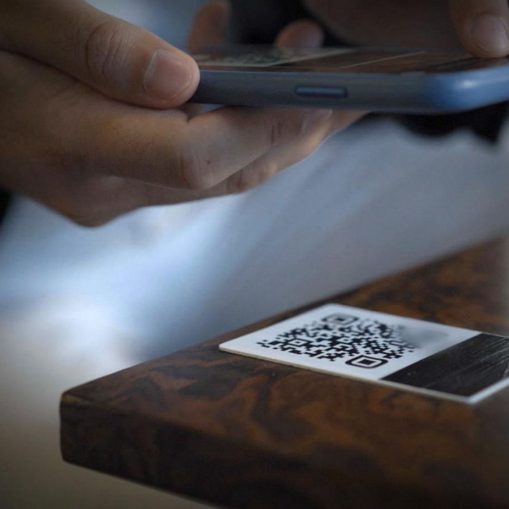 How To Spot a Fake QR Code Scam [9 New Examples]