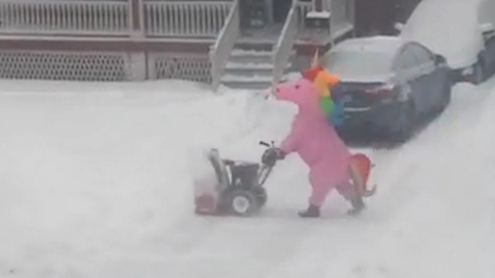 VIDEO: Man clears snow for his neighborhood in unicorn costume