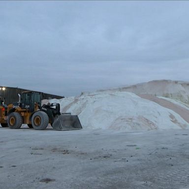 VIDEO: New England braces for snowstorm