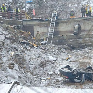 VIDEO: Federal team investigating bridge collapse in Pittsburgh