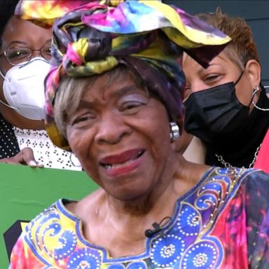 VIDEO: ‘GMA’ surprises civil rights pioneer Annie Abrams with a street sign named after her