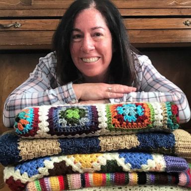 VIDEO: This mom is crocheting her way to help those in need