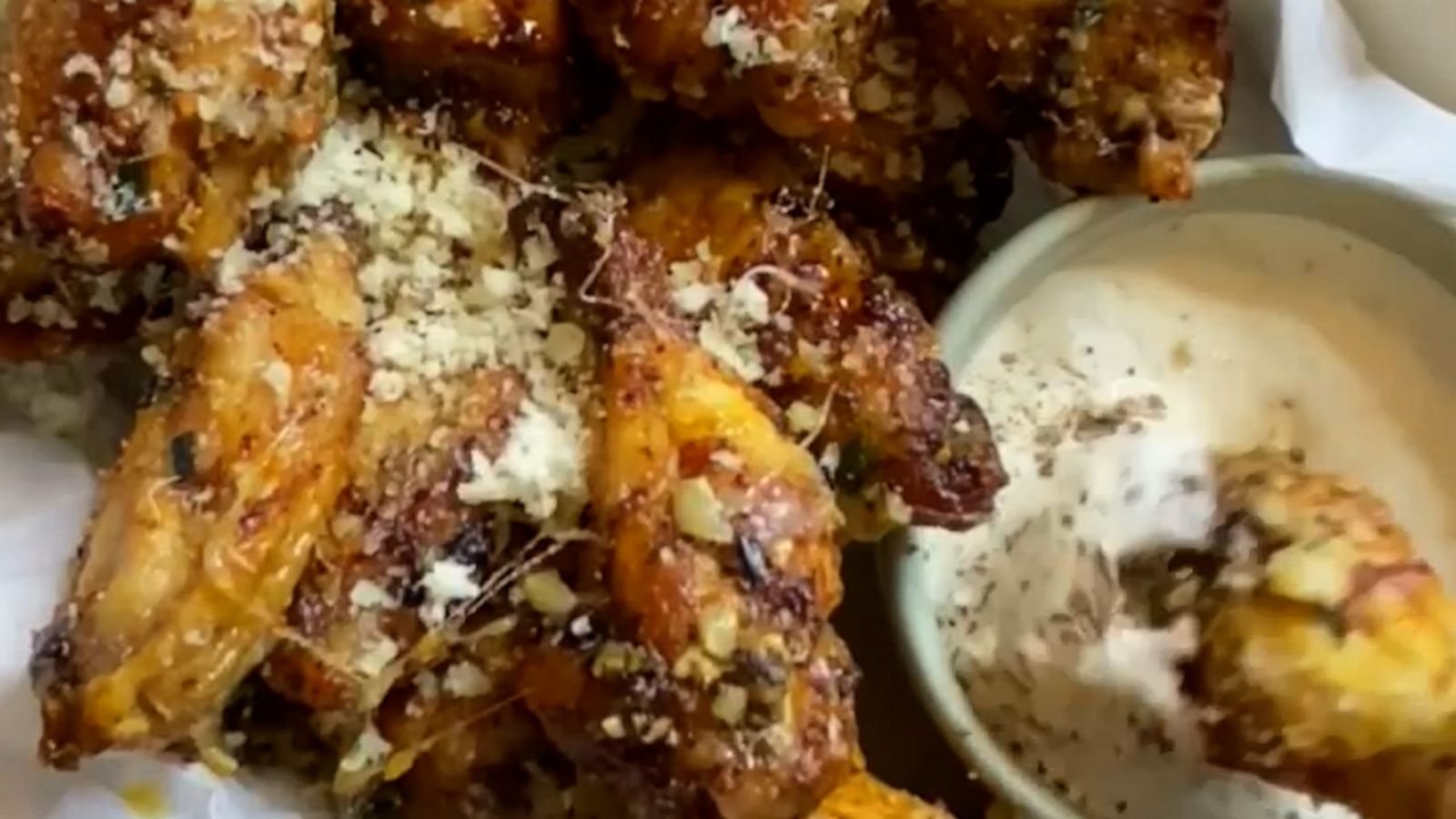 VIDEO: Try these zesty parmesan garlic wings that are a game-day win