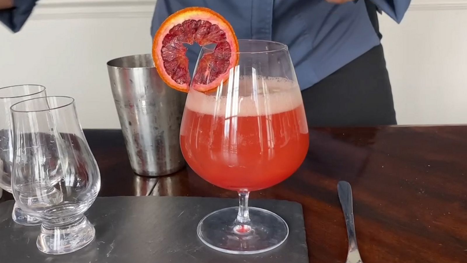 VIDEO: Celebrate spring early with this Valentine’s Day Aperol Spritz float