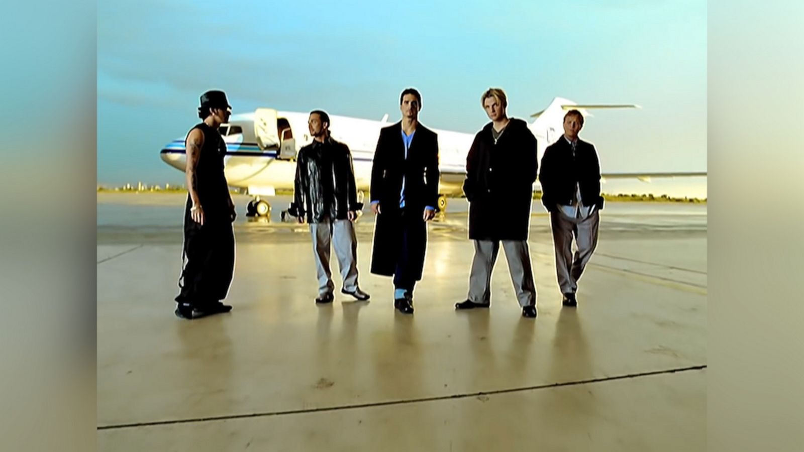 VIDEO: The Backstreet Boys return to Vegas to kick off world tour again