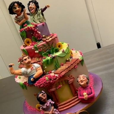 VIDEO: We can’t stop talking about these ‘Encanto’ cakes 