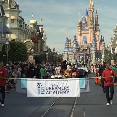 VIDEO: Disney Dreamers Academy is back helping students make their career dreams come true