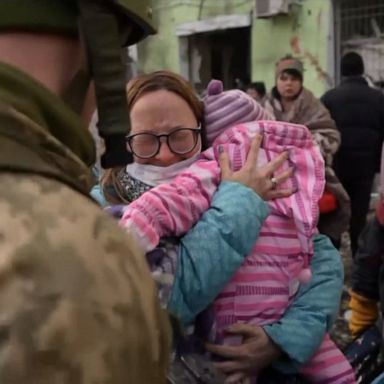 VIDEO: Russian airstrike destroys children’s hospital in Ukraine