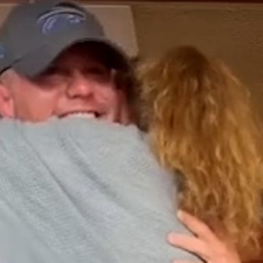 VIDEO: Soldier surprises his waitress mom at her workplace, and she has the best reaction