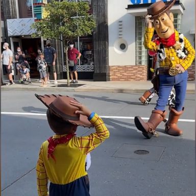 VIDEO: Boy dresses up as Woody and surprises the real Woody and Buzz at Disney