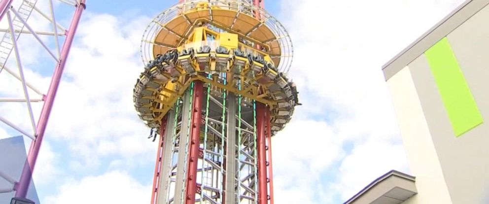 Investigation begins after teen dies on amusement park ride