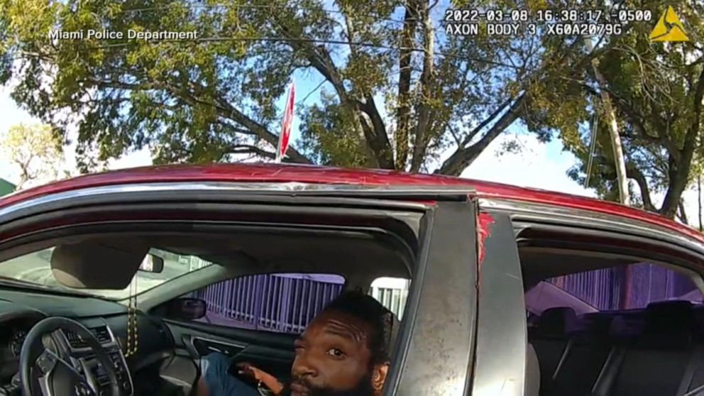 Video Officer's Body Cam Shows Routine Traffic Stop Turn Deadly - ABC News