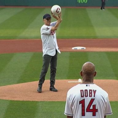 VIDEO: Hollywood hijinx on baseball diamond 