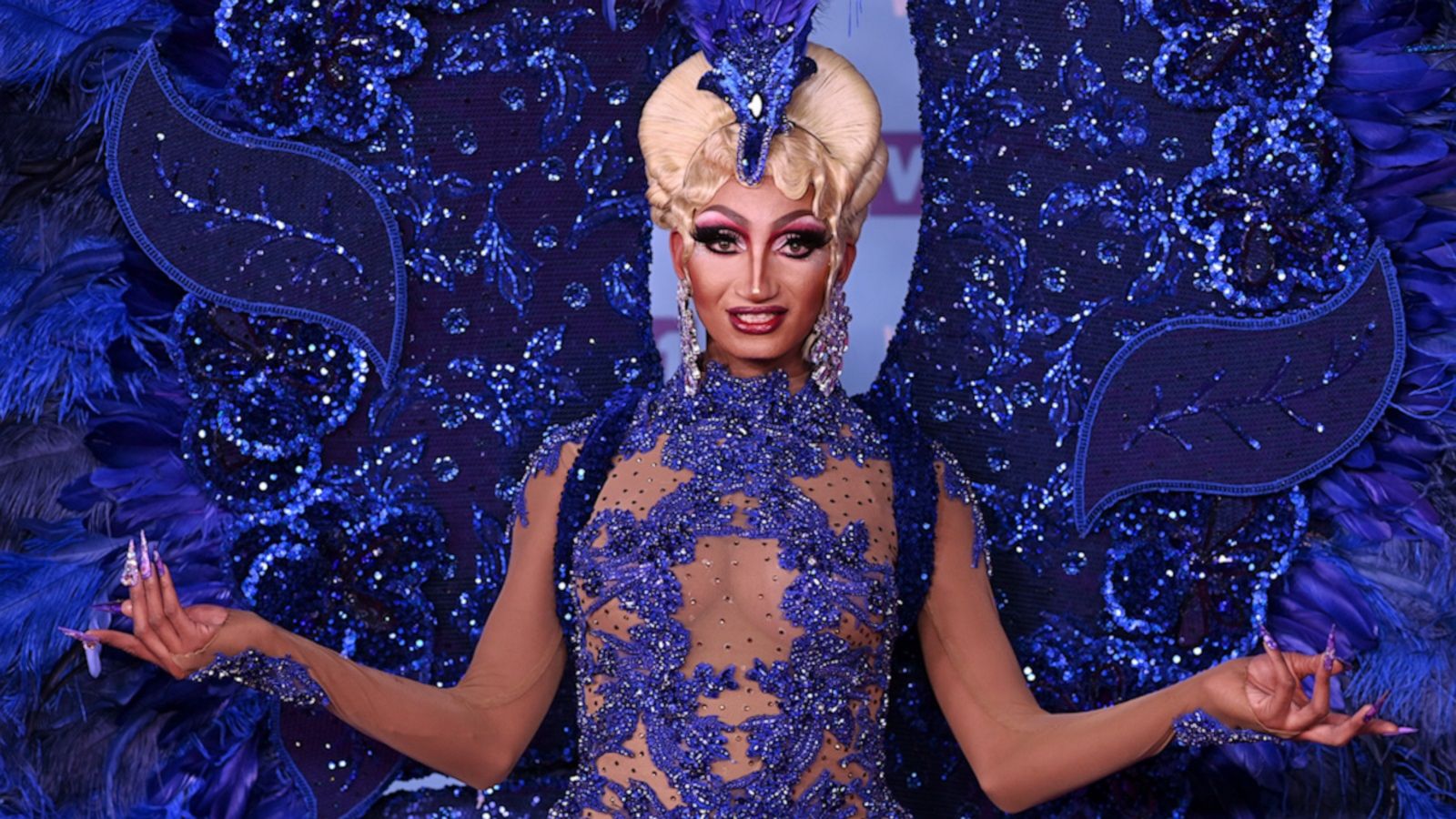 'Just be you': Queens spill the tea on 'Drag Race' red carpet - Good ...