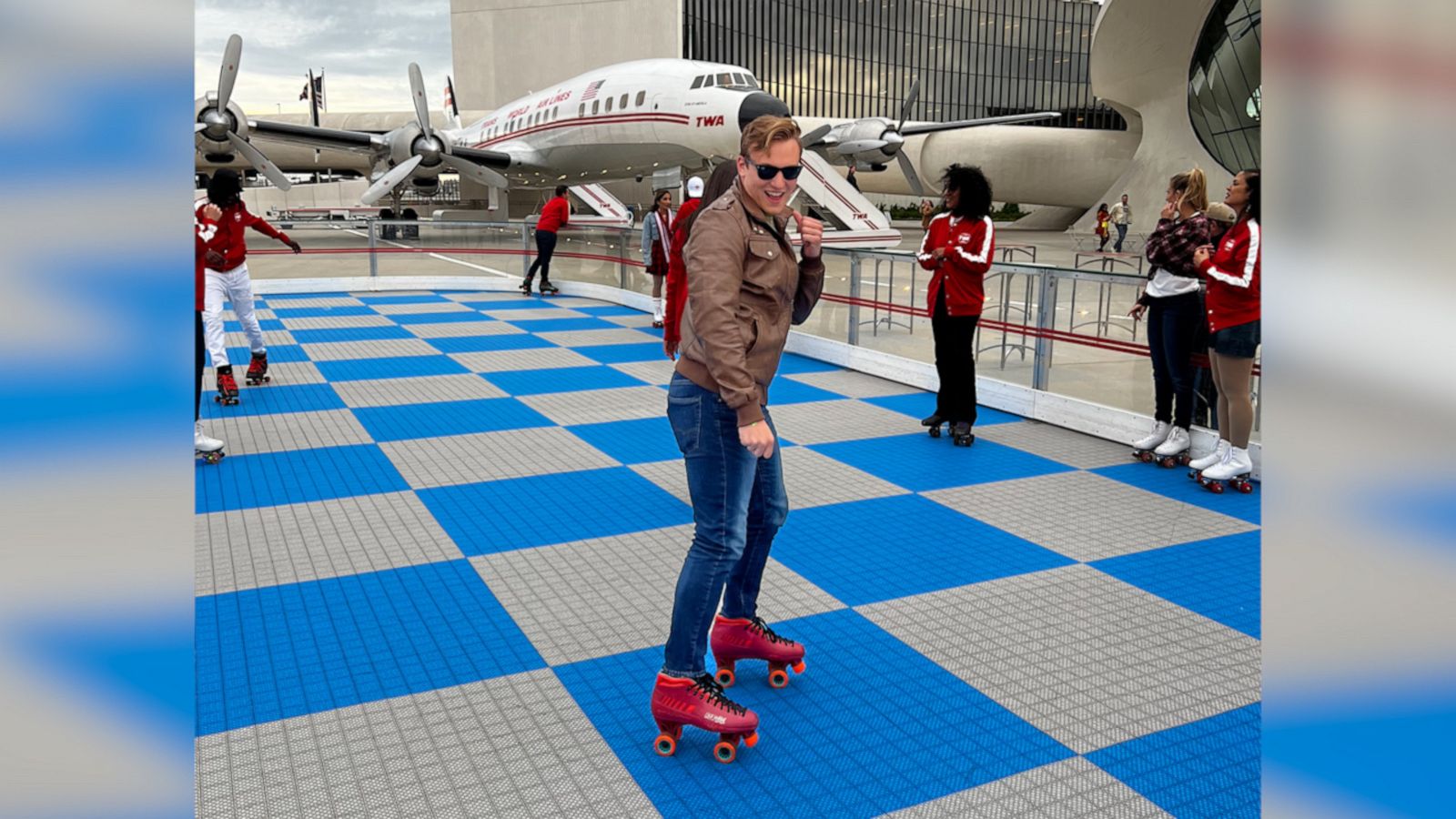 VIDEO: You can roller skate on 'Runway Rink' at JFK