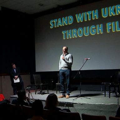 VIDEO: Community theaters come together to raise money for Ukraine