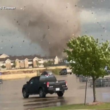 VIDEO: Powerful tornado rips through Kansas town