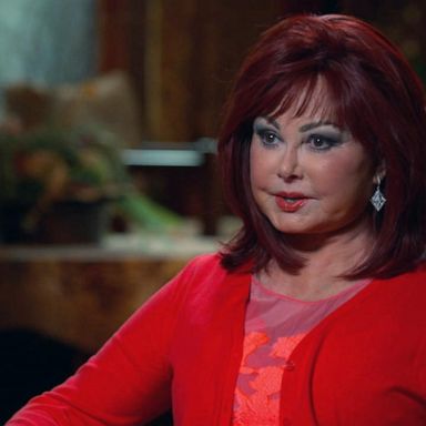 VIDEO: Fans mourn death of country music star Naomi Judd