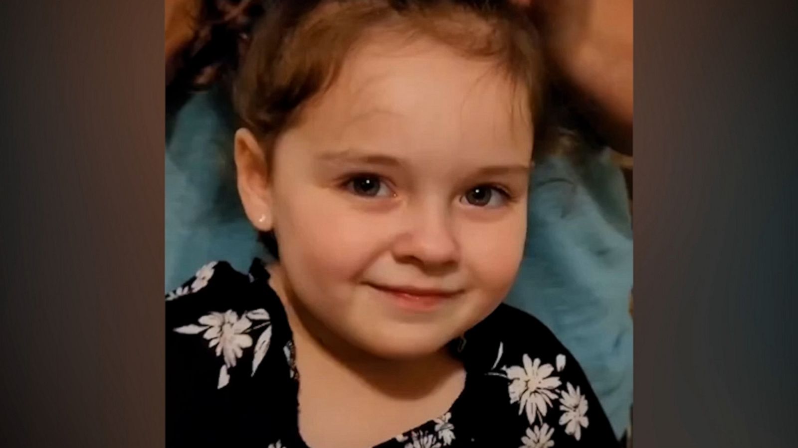 VIDEO: This girl wants to turn everyone into vampires