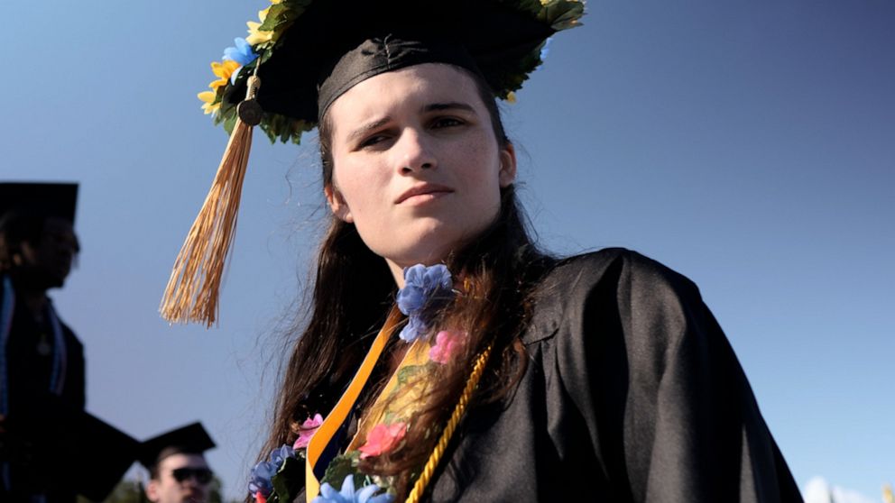 VIDEO: Nonspeaking student with autism gives moving commencement speech 