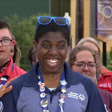 VIDEO: Robin Roberts surprises Special Olympics Olympian