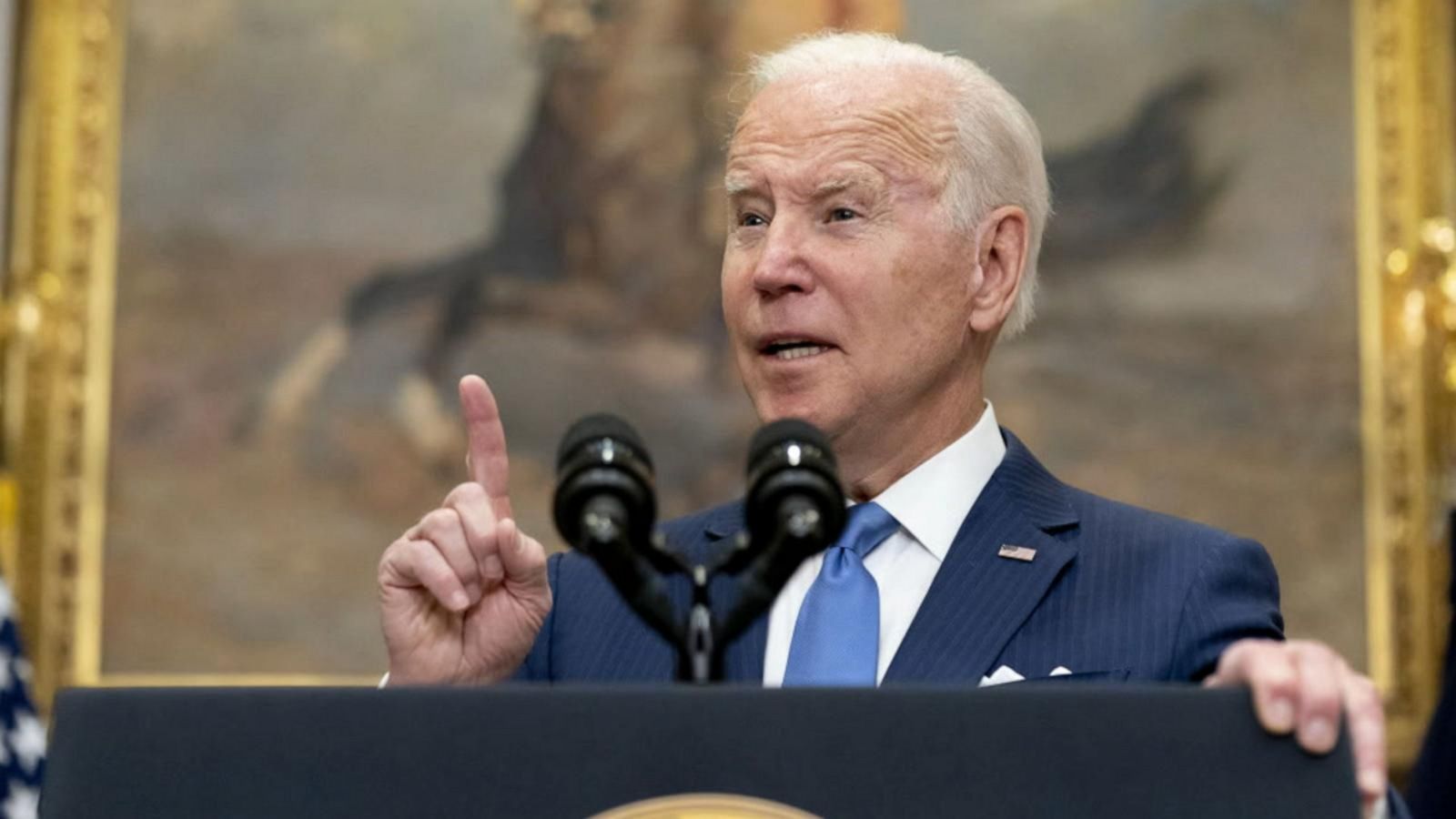 VIDEO: Biden gives thumbs up on new gun control deal