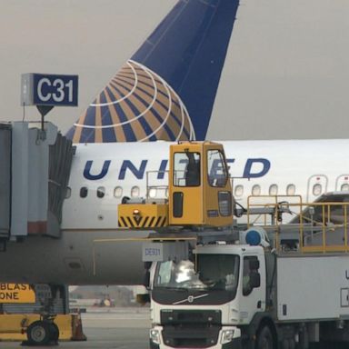 VIDEO: United cancels dozens more flights ahead of busy July 4 travel weekend