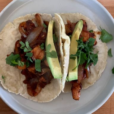 VIDEO: 30-minute chicken tinga tacos when you need a quick meal