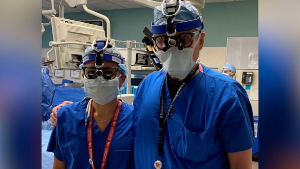Dad and daughter doctor duo team up for heart surgery