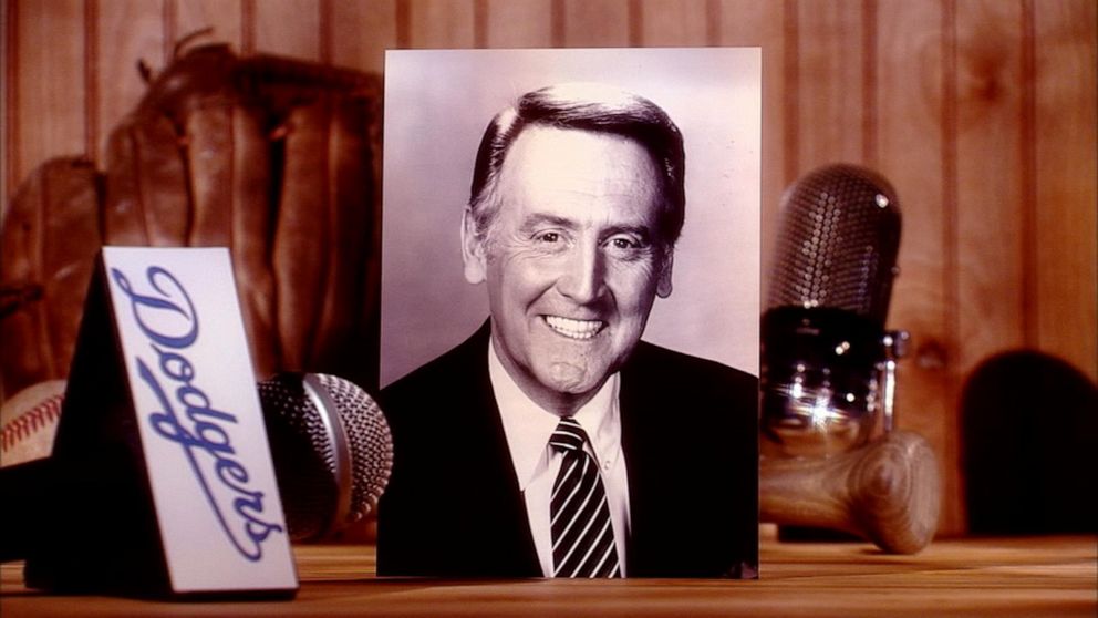 Vin Scully, Voice of the Dodgers for 67 Years, Dies at 94 - The New York  Times