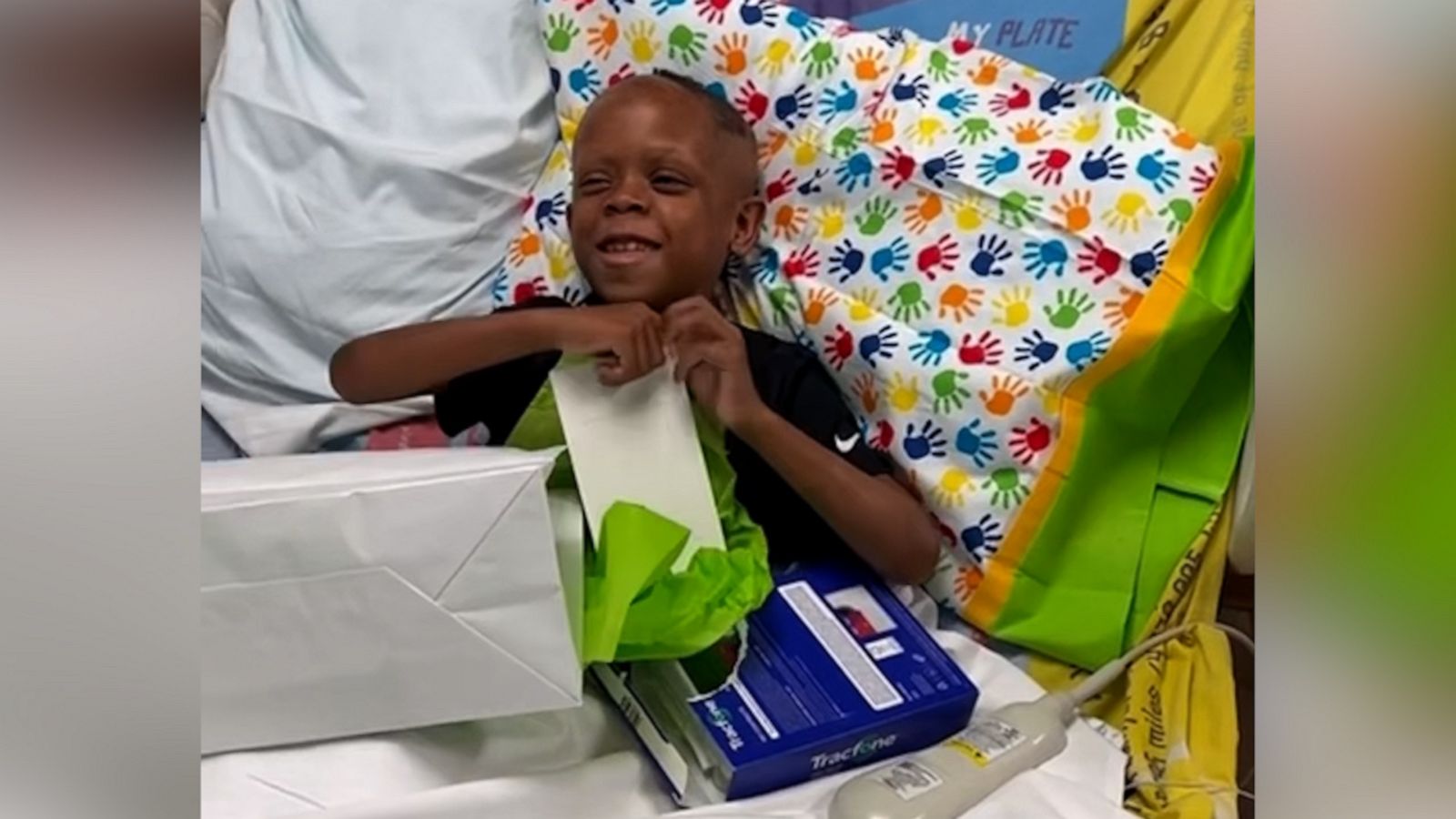 Little boy receives phone to hear mom's voice while in the hospital ...