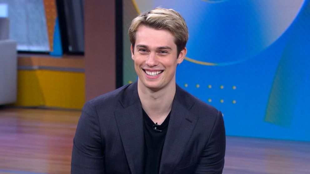 Video Actor Nicholas Galitzine dishes on hit romantic drama, 'Purple ...