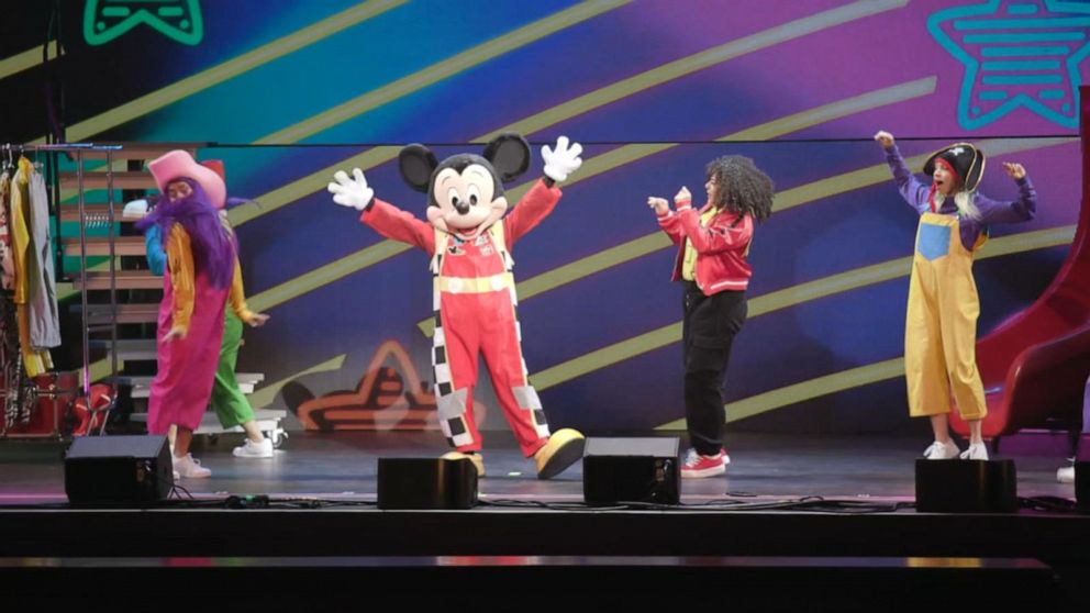 Video Exclusive sneak peek of Disney Junior Live On Tour Costume