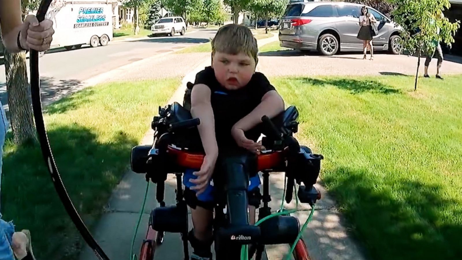 VIDEO: Little boy loves his ‘robot legs’