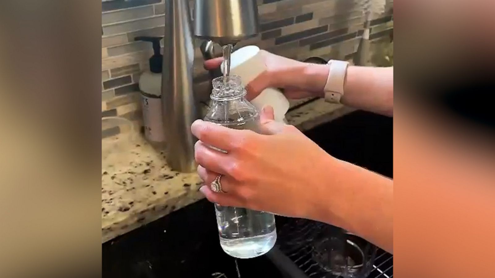 VIDEO: Mom hack: How to cool down a hot car seat