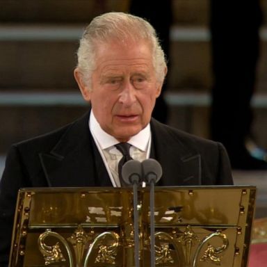 VIDEO: King Charles leaves for Scotland to honor Queen Elizabeth II 