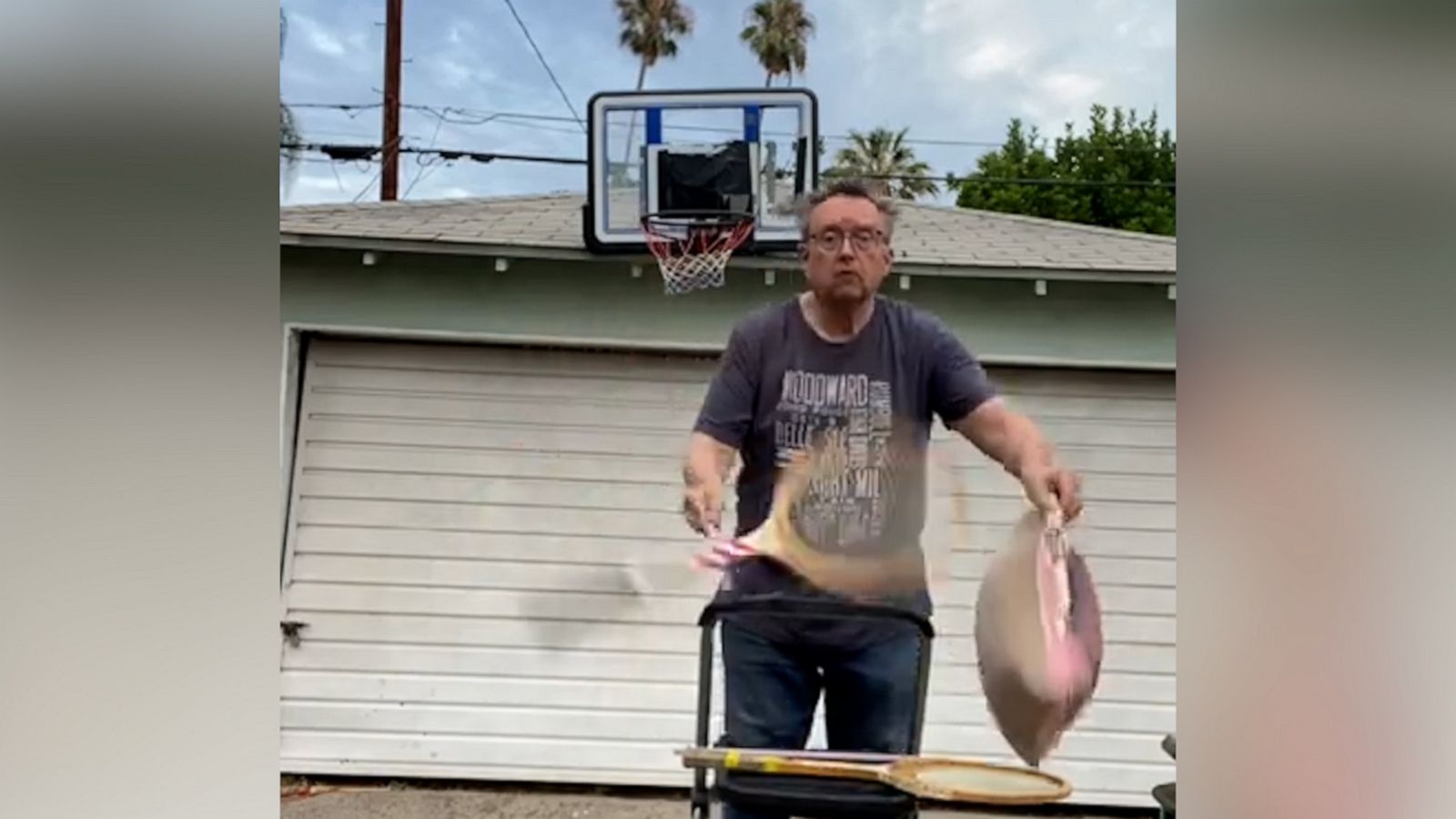 VIDEO: Juggler combines tennis, basketball and Nicolas Cage and somehow it works