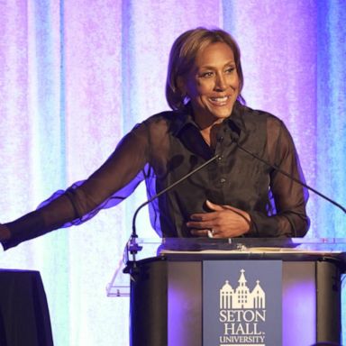 VIDEO: Robin Roberts receives award from Seton Hall University