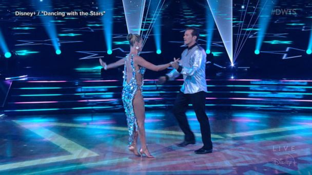 Video Jason Lewis sent home during 'Dancing With the Stars' premiere ...