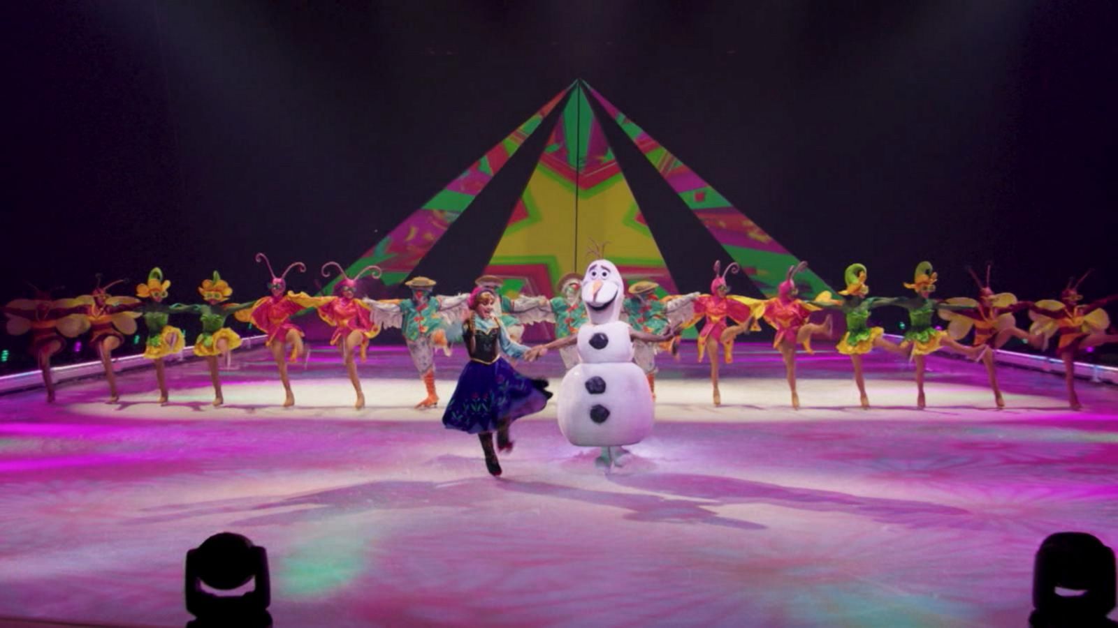 Behind the scenes of “Disney on Ice Presents Frozen and Encanto