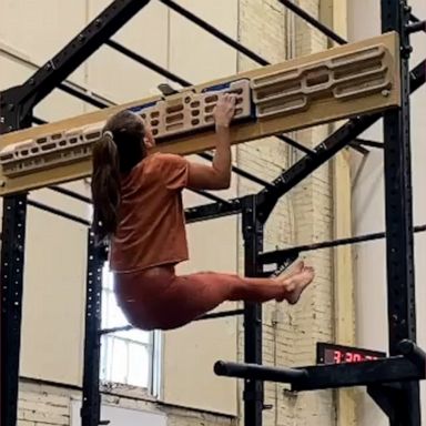 VIDEO: Mom takes daughter on adorable trip to the gym 